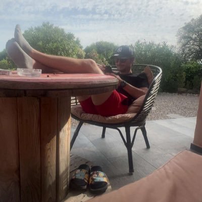 ZeReturn's profile picture