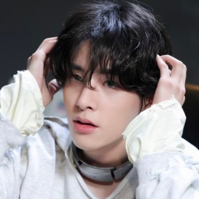 THE GIVER's profile picture