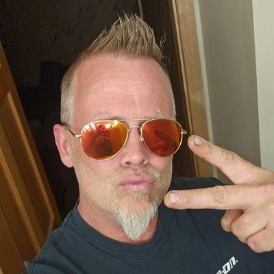 TomSchad2's profile picture