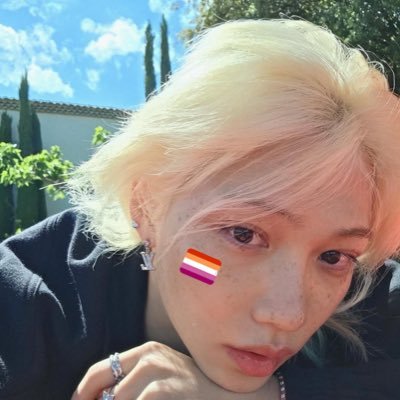 em's profile picture