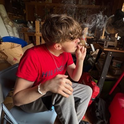 itzadam420's profile picture