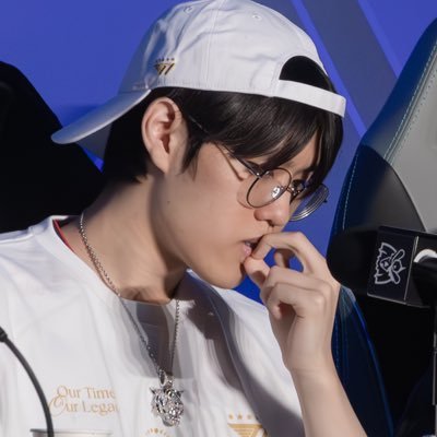 Qenaudi 𖥨's profile picture