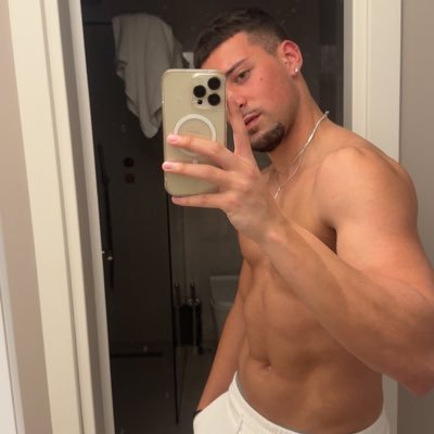 petros's profile picture