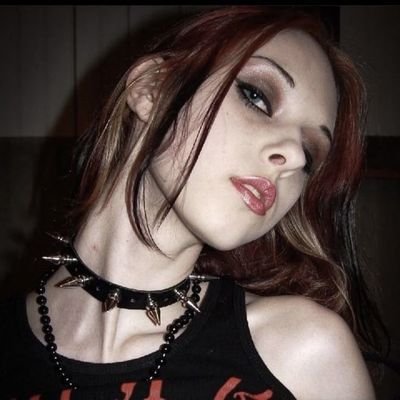 lillikisses_'s profile picture