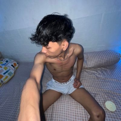 newisalzxxx's profile picture