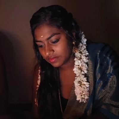 TAMIL PONNU ❤️❤️'s profile picture
