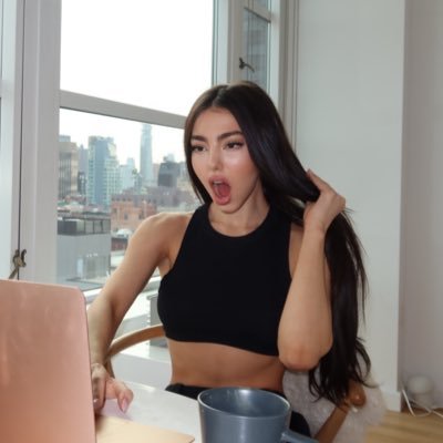 actually_lia's profile picture