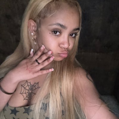 BritBrat 🦂's profile picture