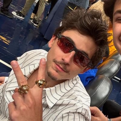 hina's profile picture
