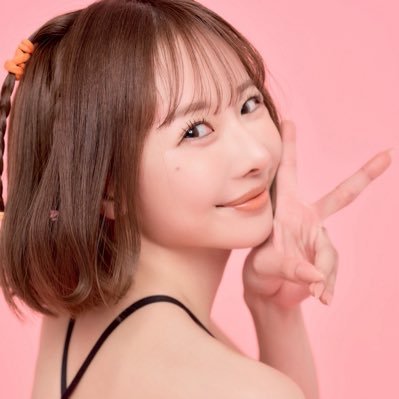 栗山莉緒's profile picture