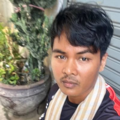 (ពូយូ)'s profile picture