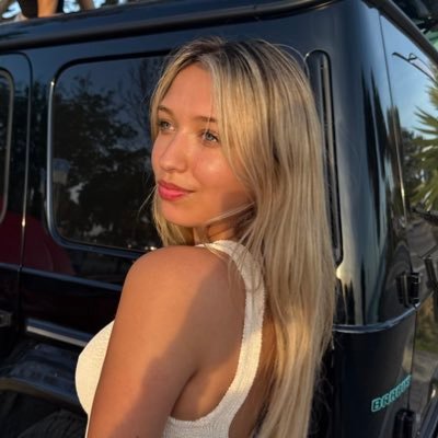 sylvia paige (OF)'s profile picture