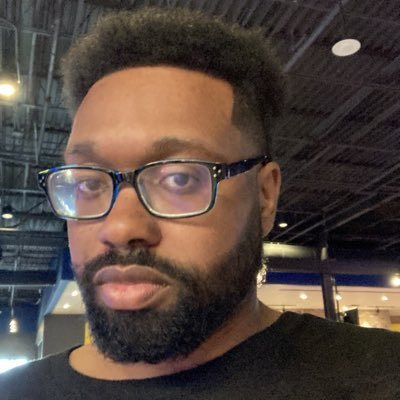 RRealistic's profile picture