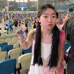 女丑女丑💓's profile picture