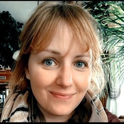 Iris_2608_'s profile picture
