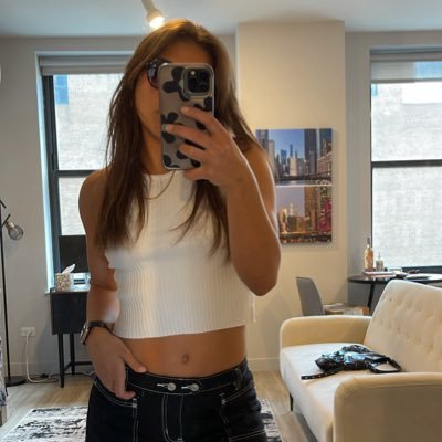 maddie's profile picture