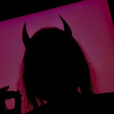 ريناد VIP's profile picture