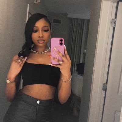 4pflorzeebby_'s profile picture