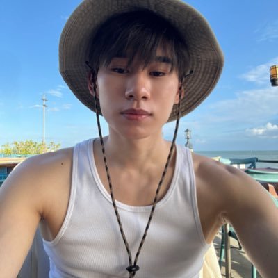 NapatJunior's profile picture