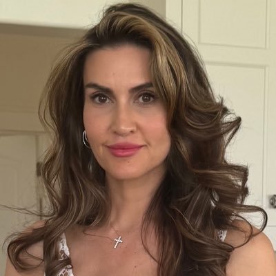 NazaninAJ's profile picture