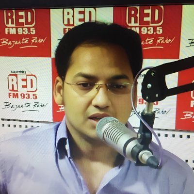 Vivek Singh(SEBI Registered RA)'s profile picture
