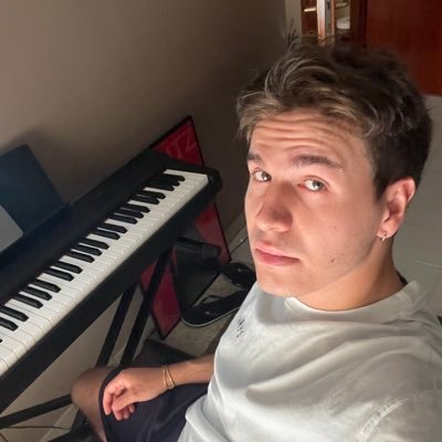 vmaalox's profile picture