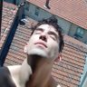 dolu kovayı ters tut profil fotoğrafı