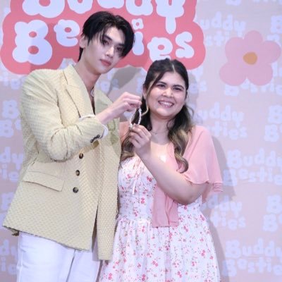 yoliheartsJD's profile picture