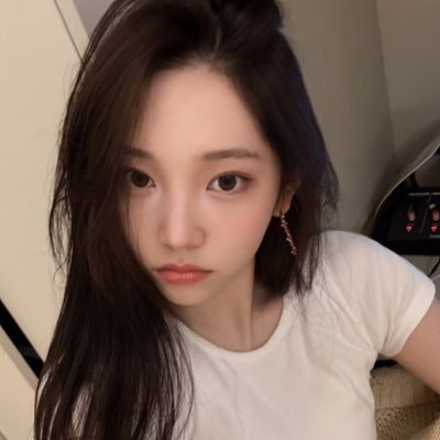 youngseo pics 🎀's profile picture