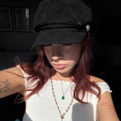 seeheronline's profile picture