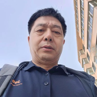 old uncle's profile picture