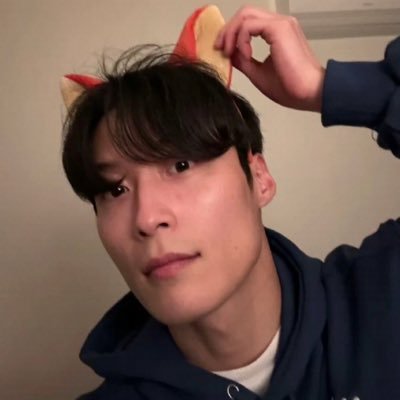 뇽's profile picture