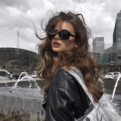 Lara's profile picture