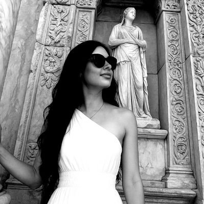 ★öZLΞM☆'s profile picture