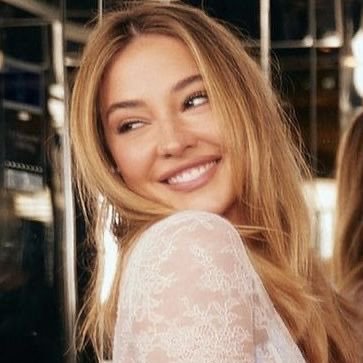 maya's profile picture