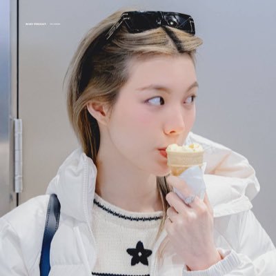 Li$A_B ★'s profile picture