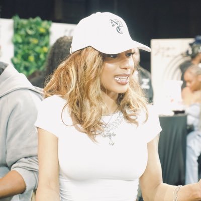 Miss Kam's profile picture