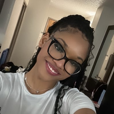 PrettyArii ✨'s profile picture