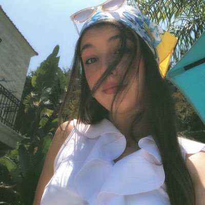 يارا فقيه's profile picture
