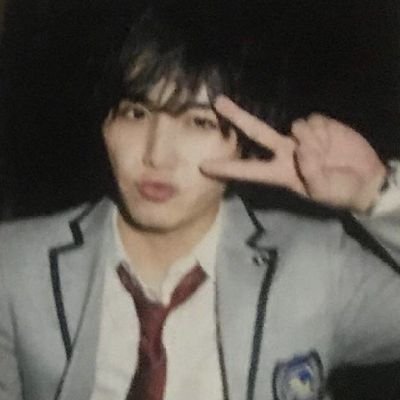 💛²'s profile picture
