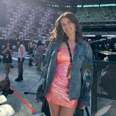 Zoe 💐's profile picture