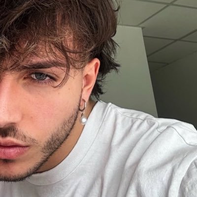 frateclæb's profile picture