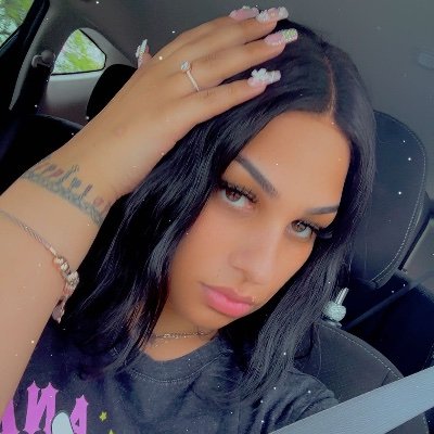 DesDaDoll527's profile picture