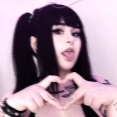 𖤐 baby girl 𖤐's profile picture