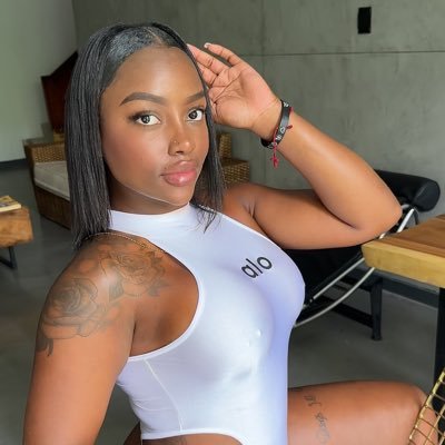 Vayoletof's profile picture