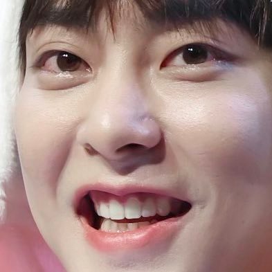 xiuramyeon tuesdays xiusoccer sundays's profile picture