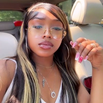 yams ᥫ᭡'s profile picture