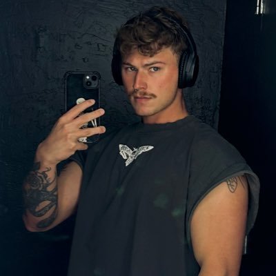 EliLBrown99's profile picture