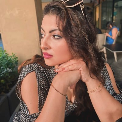 Mitra Jashni ☼𓃬 - میترا جشنی's profile picture