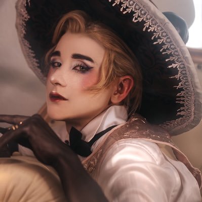 🎪lucien🎪's profile picture